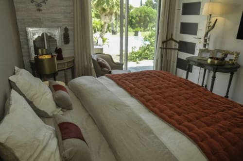 Double bed. Esprit Nomade. Escapades Lointaines. Bed and breakfast. Perpignan.