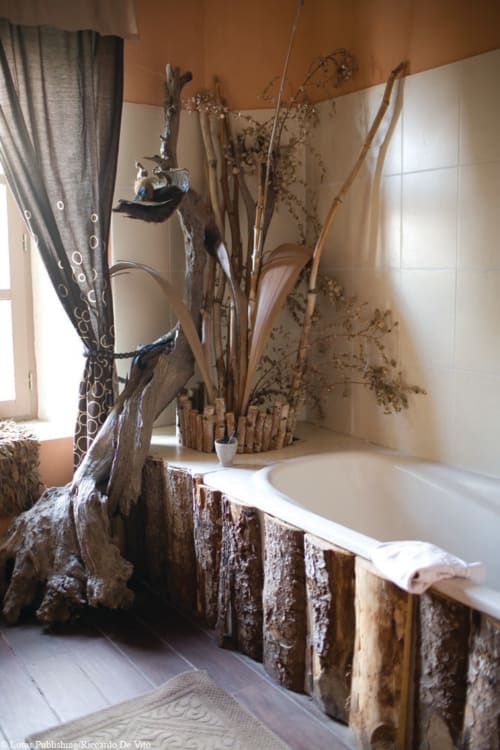 bath. Kirghize night. Rooms. Hotel particulier de Digoine. Bed and breakfast and apartment. Bourg-Saint-Andéol. Ardèche.