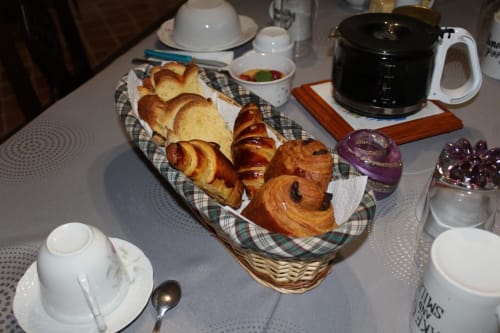 Viennoiseries. Domaine de la Touche. Chambres d'hôtes. Table d'hôtes. Mosnay. Indre.
