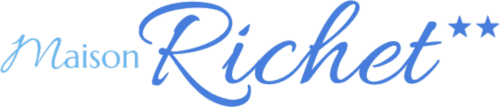 Logo deux étoiles Maison Richet en bleu script, chambre d'hôtes aux Sables-d'Olonne