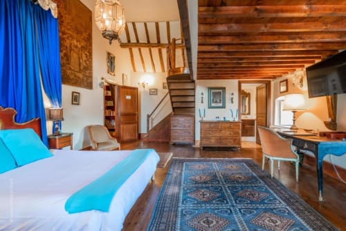 chambre colombe - lits double- mezzanine- château de denonville