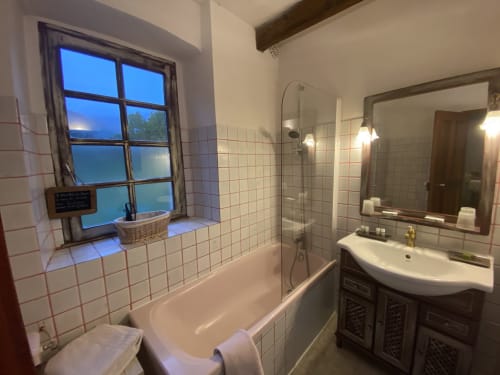 Chambres d'hôtes/Maison d'hôtes/hôtels/au pied de lou riouclar /hôtel spa