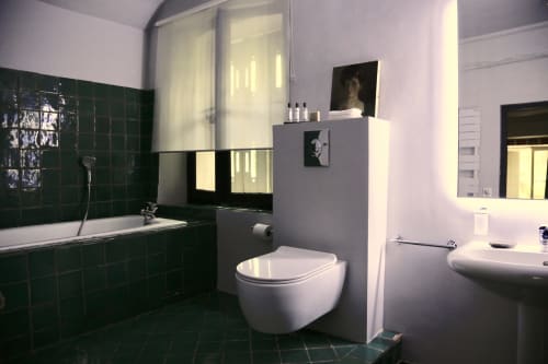 bathroom. The Bastide Suite. Domaine de Montlaur. Charming gites. Cathare country. Marianne Niermans.
