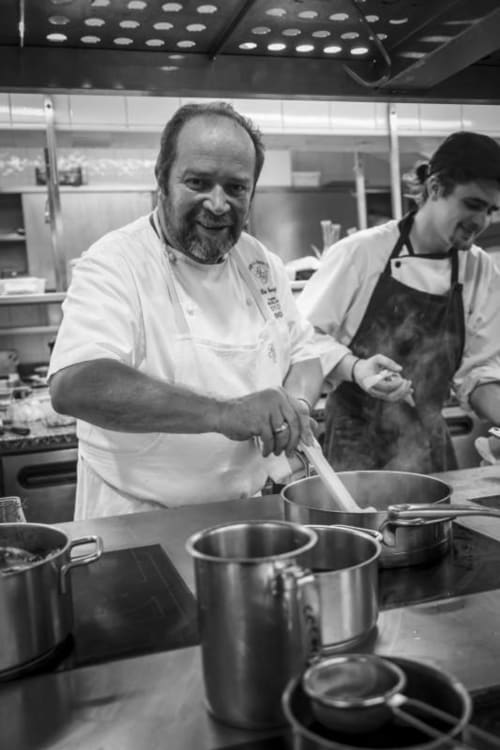 Chef. Domaine de Montlaur. Charming gites. Cathar country. private garden and swimming pools. Val de dagne Montlaur.