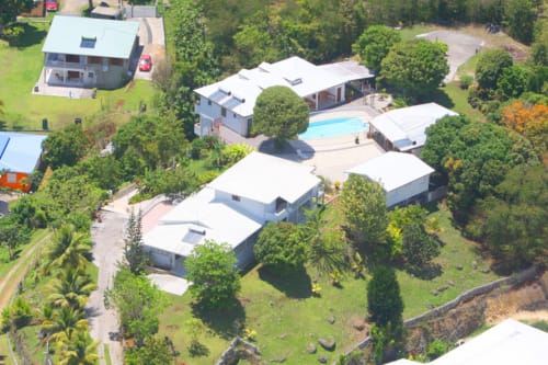 Résidence Terrasses de Boisvin. Les Gîtes de l'Union. Locations d'appartements et chambres. Guadeloupe.