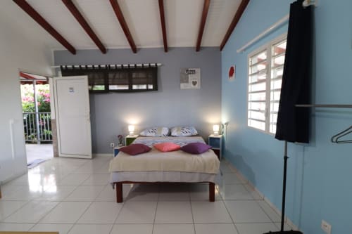 Chambre. Les Gîtes de l'Union. Locations d'appartements et chambres. Guadeloupe.
