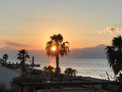 Direkt am Meer bei Sonnenuntergang, historisches Zentrum