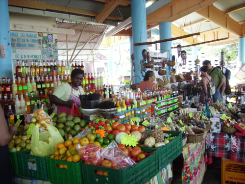 Marché. Les Gîtes de l'Union. Locations d'appartements et chambres. Guadeloupe.