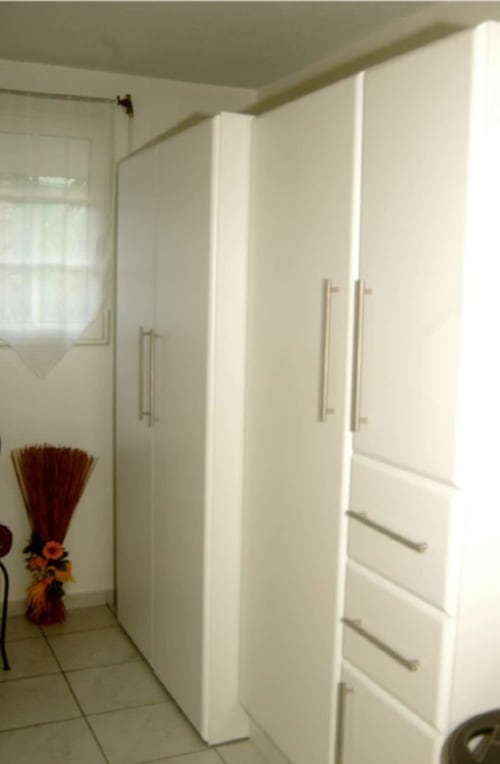 Armoire. Pomme Kanel. Locastudio. Locations Appartements. Guadeloupe. 