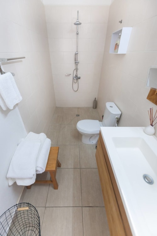 Salle de bain. Carambole. Locastudio. Locations Appartements. Guadeloupe.