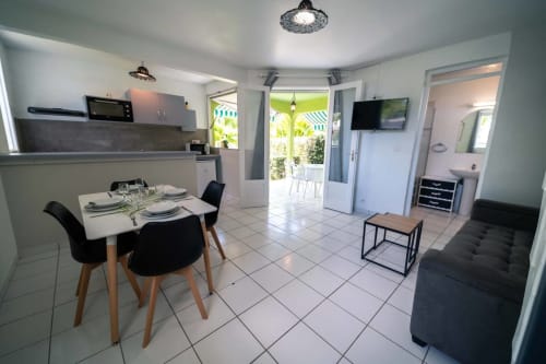 domaine de marly - guadeloupe - bungalow  - pièce à vivre - cuisine 