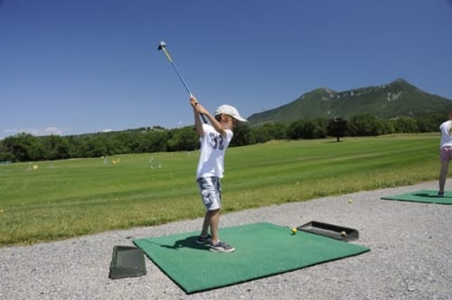 faire du golf en Provence - séjourner à digne-les-bains- location d'appartement dans le sud - grimaud