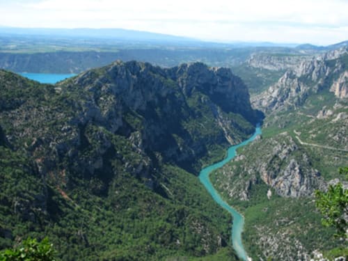 les gorges du verdon en Provence - séjourner à digne-les-bains- location d'appartement dans le sud - grimaud
