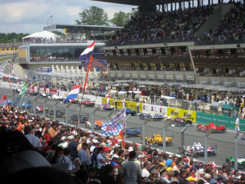 circuit du 24h du Mans. Château de Vaux. Gîte de charme. Gesnes le Gandelin. Sarthe. 200 km de Paris.