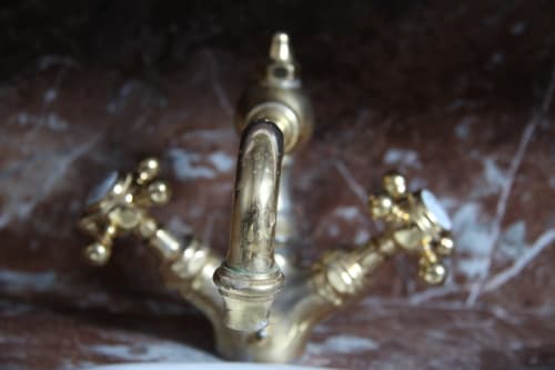 Golden tap