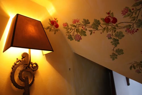 Flower wallpaper, guesthouse