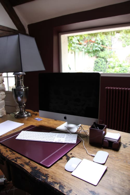Bureau avec MacBook
