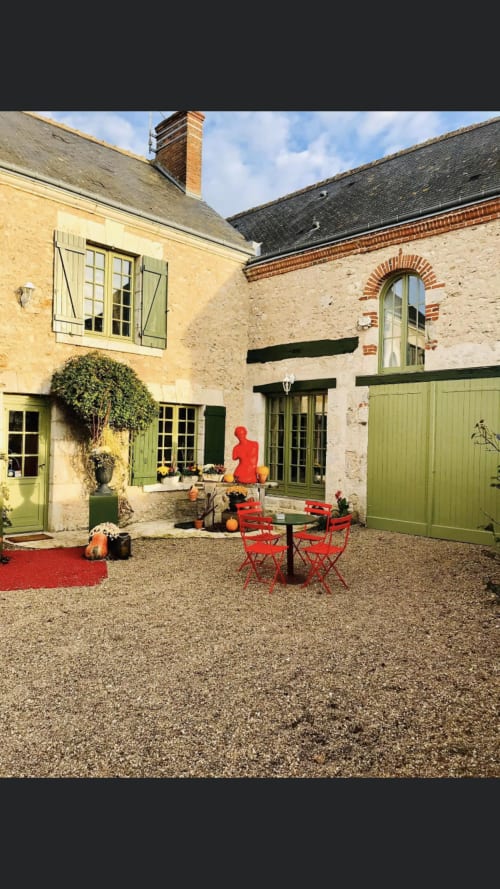 Cour. Taty Ginette. Chambres d'hôtes. Table d'hôtes. Marolles. Loir-et-Cher.