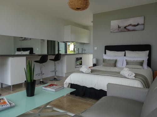 chambre en location à digne-les-bains - séjourner en Provence - location d'appartement dans le sud - grimaud