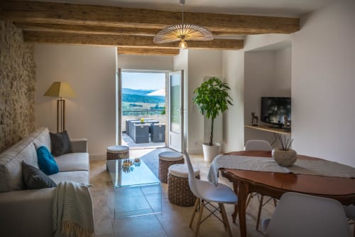 studio à digne-les-bains - location d'appartement en Provence - salon privé dans le sud en location
