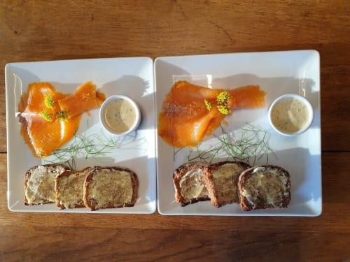 Lachs . Domaine de Millox. Bed and breakfast. Baskenland. Landes.

