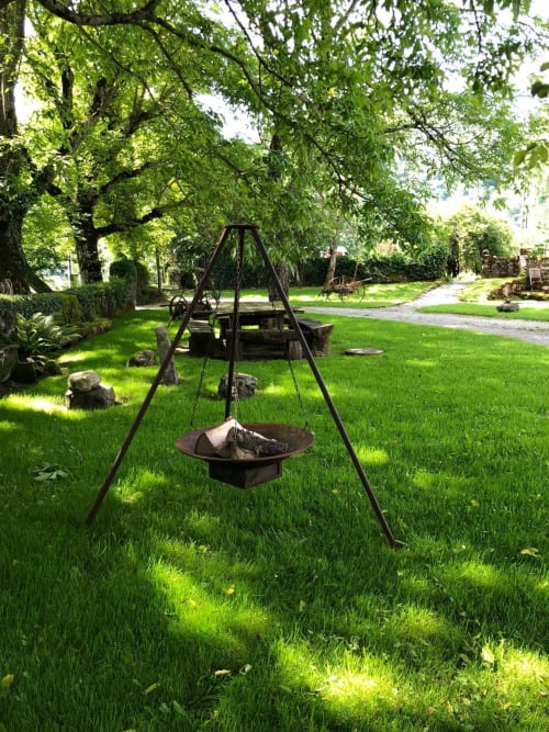 Garden. Refuge out of the city. Gîtes. Pyrenees. Ossau valley.