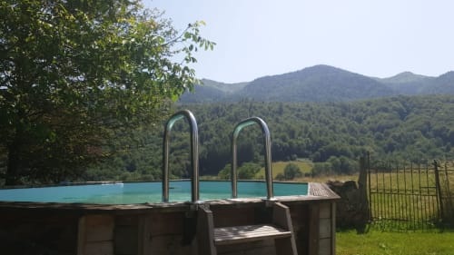 Swimming pool. Refuge out of the city. Gîtes. Pyrenees. Ossau valley.