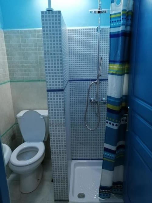 Yasmine 1 bathroom