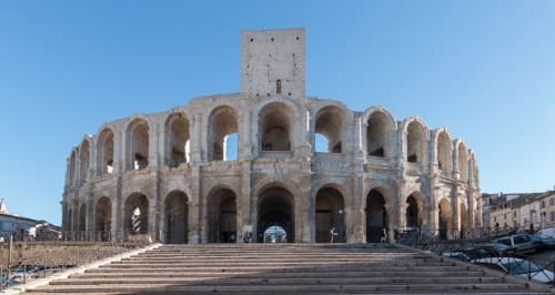 Les arènes d'Arles-le mas des aromes-Gite