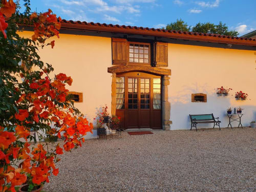 Entrée du Domaine de Millox. Chambres d'hôtes. Pays Basque. Landes.