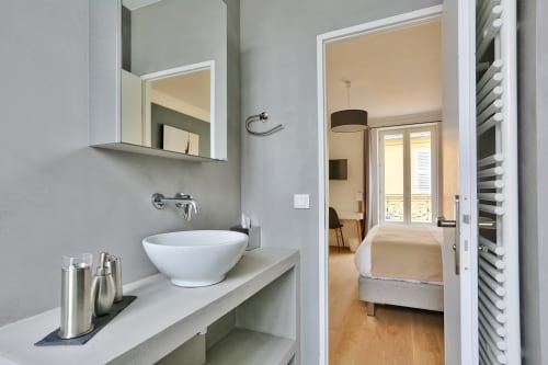 Private bathroom 