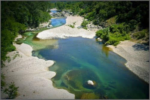 Plage du Gardon à Anduze, rivière naturelle et lieu de baignade en Cévennes