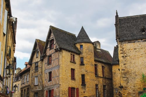 Domaine des Pierres Blanches cité médiévale de Sarlat la Caneda Périgord Dordogne