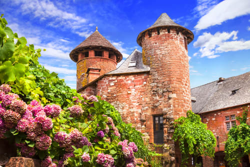 Domaine des Pierres Blanches Village de Collonges la Rouge Correze