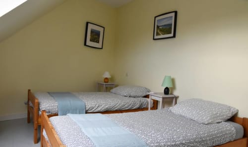 Chambre 3 : deux lits simples - Maison "Les Grands Sables" - 4 à 8 personnes - location vacances à Belle île en mer - les maisons de Kerdavid'île