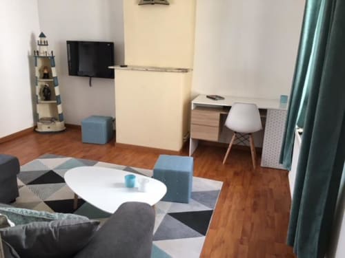 Salon moderne appartement capitaine
appartement Royal Navy location saisonnière location courte durée airbnb dunkerque plage booking dunkerque appartement cuisine moderne dunkerque appartement moderne dunkerque logement dunkerque plage hébergement Dunkerque location meublés appartement standing plage séjour dunkerque
