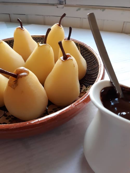 Poire cuite avec coulis au chocolat, by Fabrice RAMOS partenaire Casa Claudina