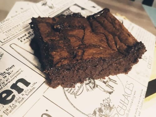 Brownie, Partenaire artisan traiteur chez Casa Claudina casa-claudina.com - Fabrice RAMOS est joignable par téléphone/WhatApps +351 912 980 571 ou par mail : havana.caipirinha@hotmail.fr   Location villa à proximité de vilamoura, Quarteira et Almancil pour vos vacances, vos évènements,  fêtes ou groupes jusqu'à 20 personnes. Location villa avec grande terrasse en bois pour 16 personnes et grande piscine chauffée située en Algarve au Portugal à Loule.
