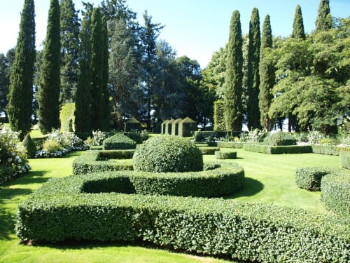 Domaine des Pierres Blanches Magnifiques Jardins du Manoir d'Eyrignac art topiaire