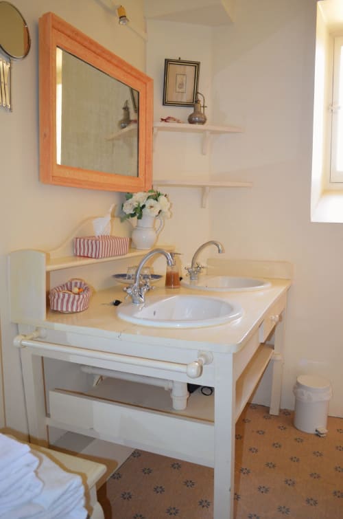 bathroom - castle - Bed and breakfast - stay - weekend - Loire holidays

