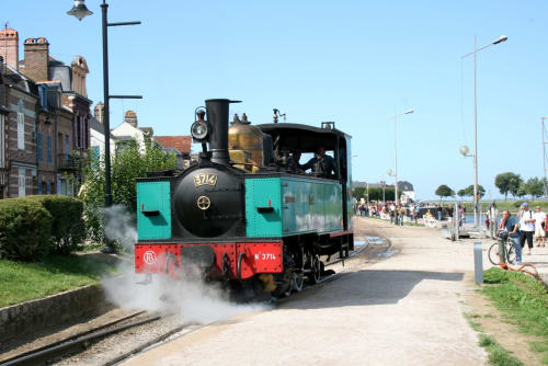 Locomotive à vapeur Saint-Valéry baie de Somme Tourisme gîtes les granges de la baie