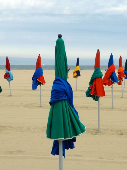 Parasols, plage Deauville