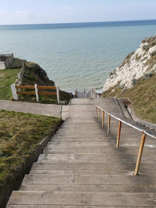 Ault escalier vue mer bois de Cyse Baie de Somme gîtes Saint-Valéry Le Crotoy