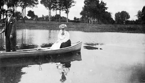 Boat on the river of the château Brossay 