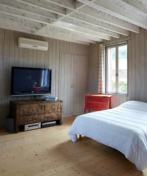 télévision dans la chambre du gîte