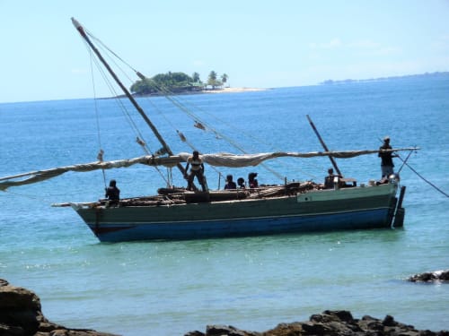 Boutre au large de Nosy Komba