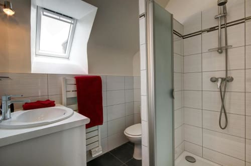 Bright bathroom - Bed and breakfast