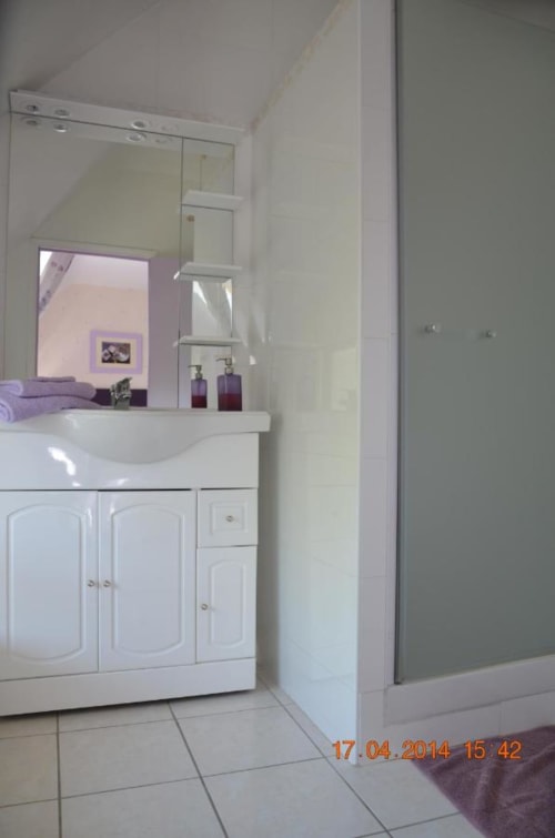 Shower room - Ferme de Kervihern