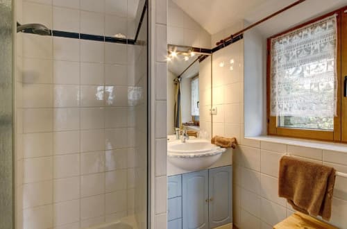 Fully fitted bathroom - Ferme de Kervihern