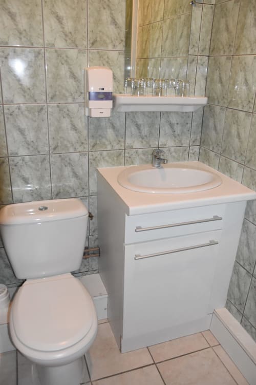 Toilettes - Hôtel au Gai Relais